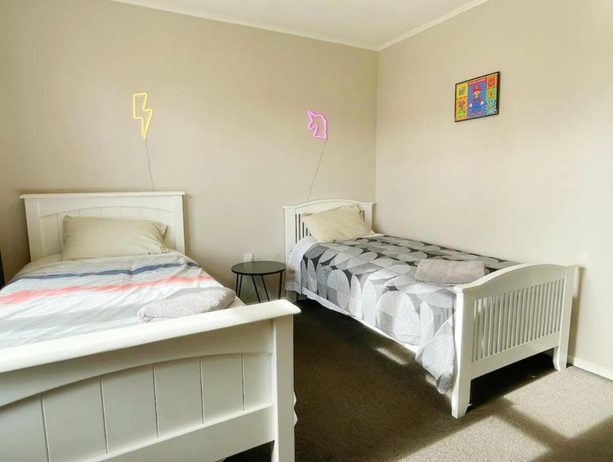 3 Bedroom Family House In Excellent Location 해밀턴 외부 사진