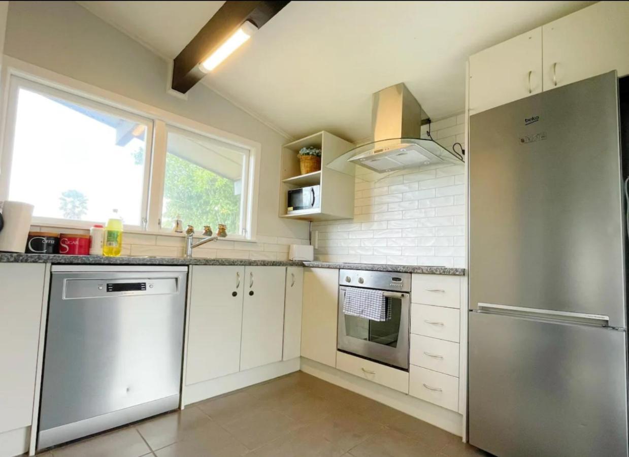 3 Bedroom Family House In Excellent Location 해밀턴 외부 사진
