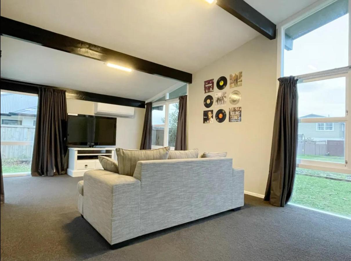 3 Bedroom Family House In Excellent Location 해밀턴 외부 사진